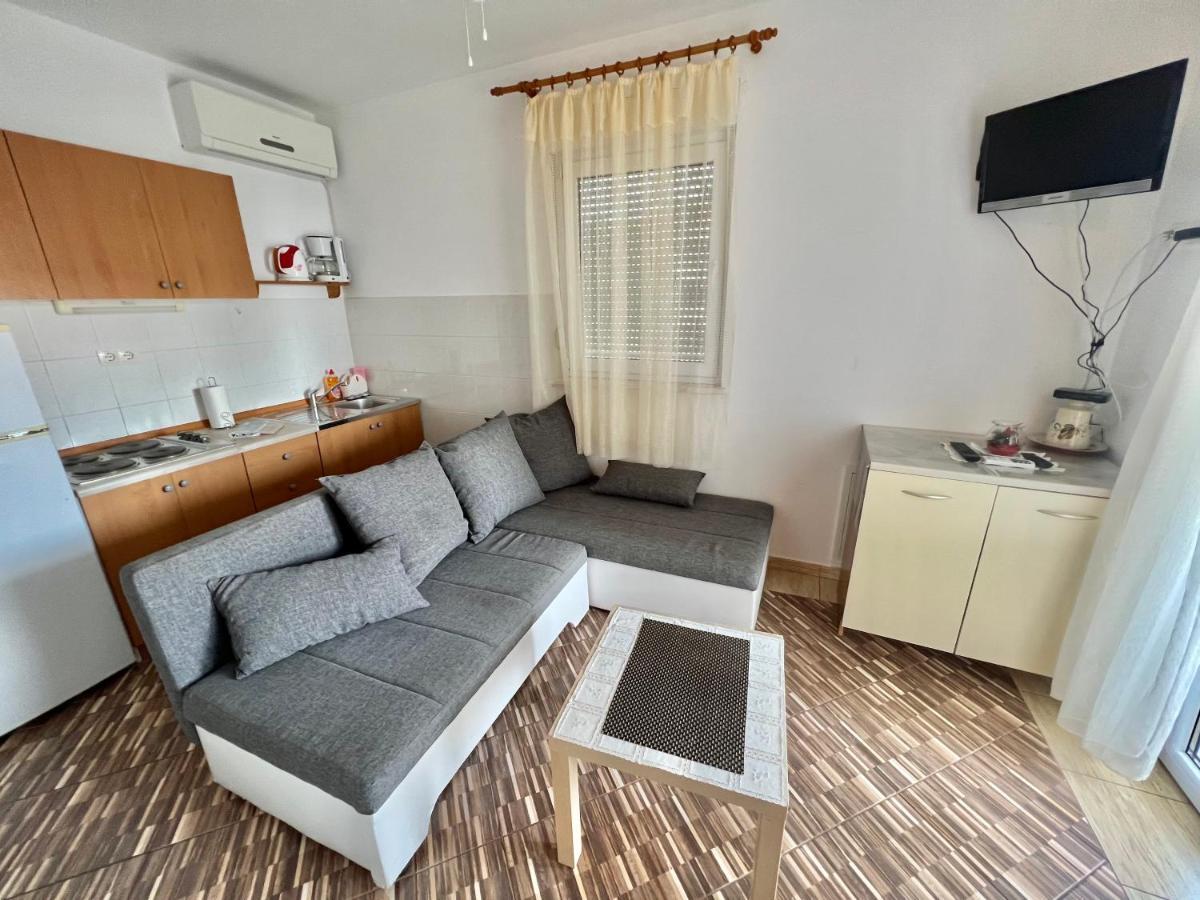 Apartmani Marija Dramalj Exterior photo