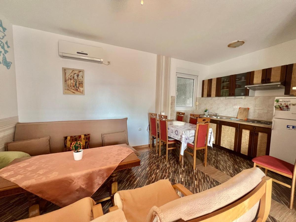 Apartmani Marija Dramalj Exterior photo