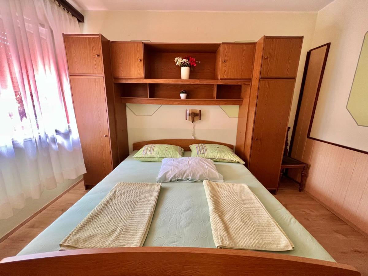 Apartmani Marija Dramalj Exterior photo